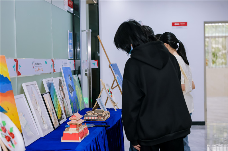 十三年志愿“星火如炬” 龙岗文艺汇演，公益与艺术共舞